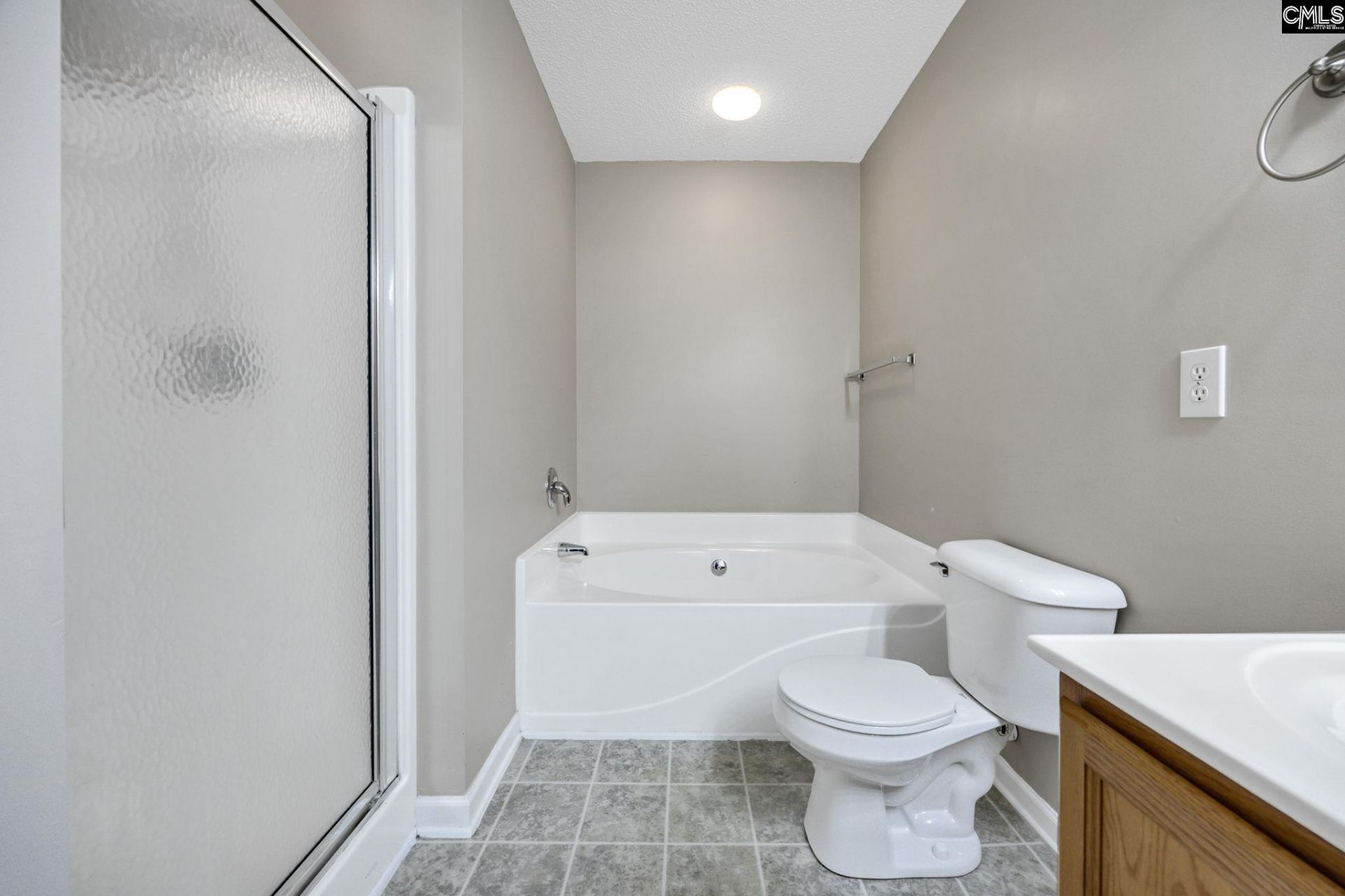 1 Ironcrest Court  Photo 26