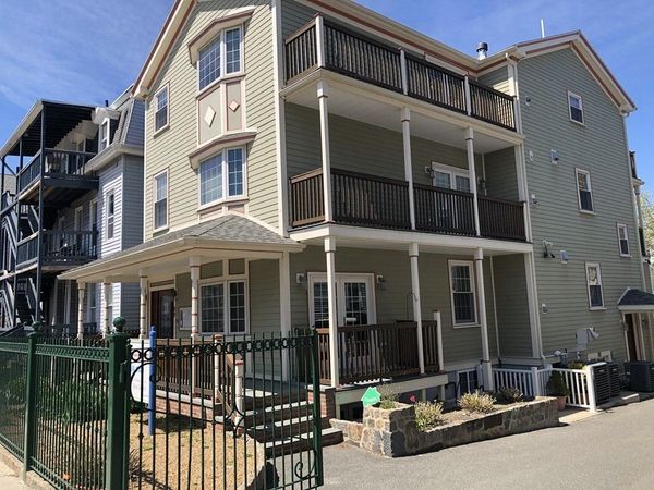 89 Pearl St, Unit 1, Somerville, MA 02145