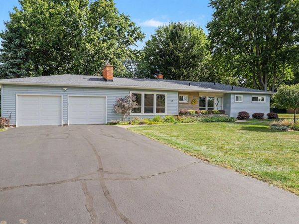 336 Lakeshore Drive, Battle Creek, MI 49015
