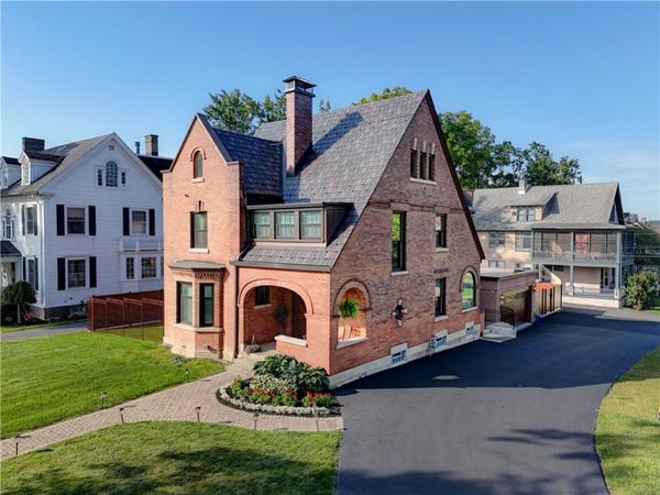 228 N Main Street , Canandaigua, NY 14424