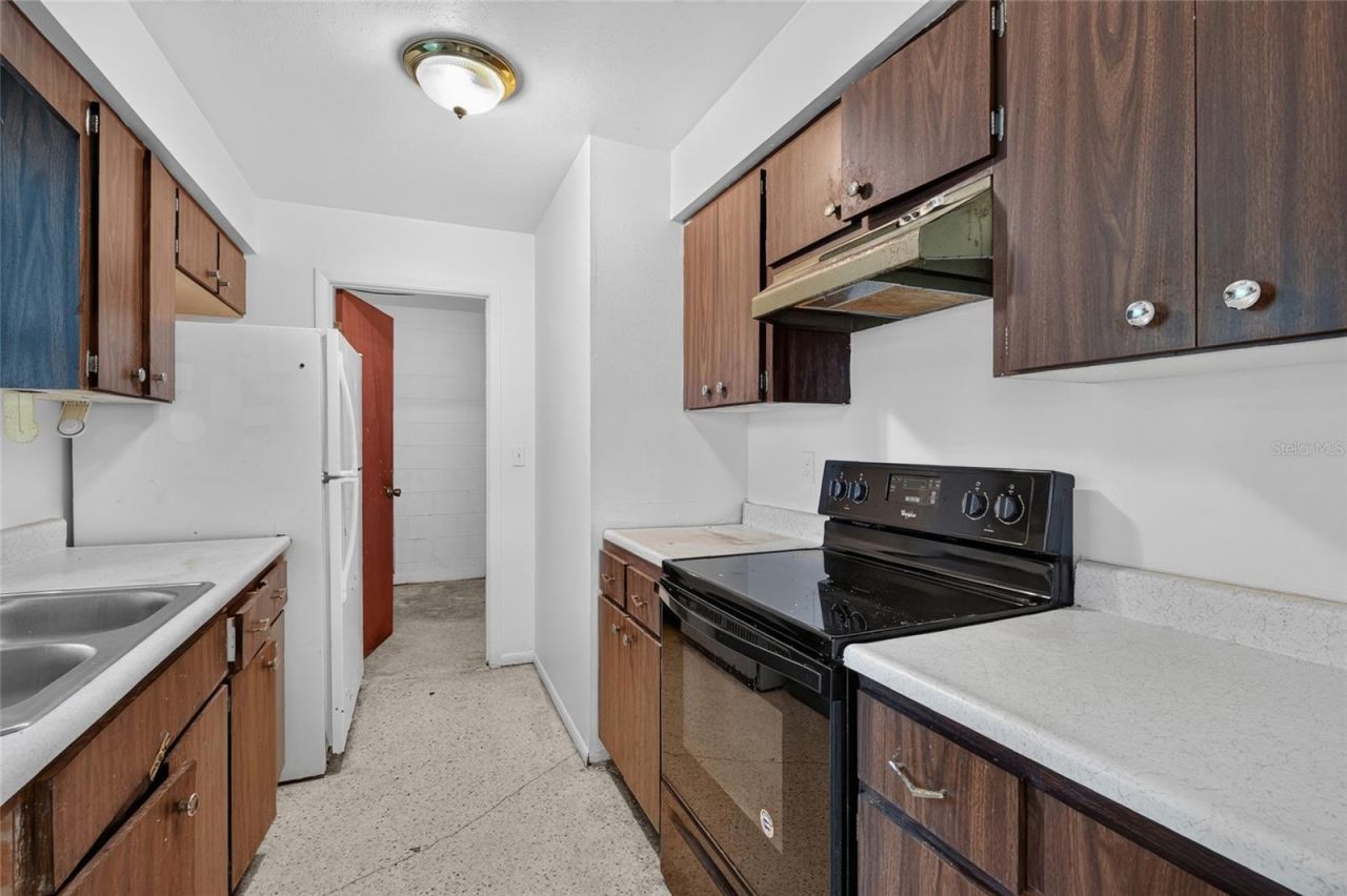 4923 Brookmeade Drive, Sarasota, FL 34232 Photo