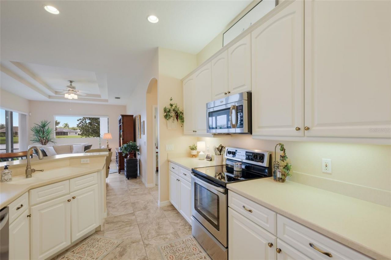 248 Dahlia Court , Bradenton, FL 34212 Photo