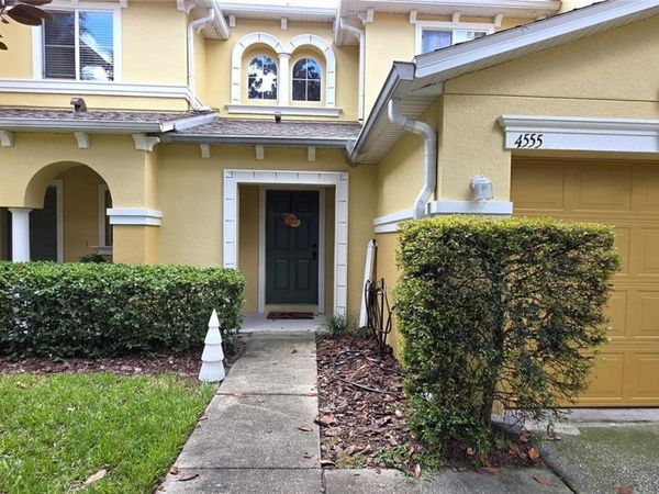 4555 LIMERICK DRIVE , TAMPA, FL 33610