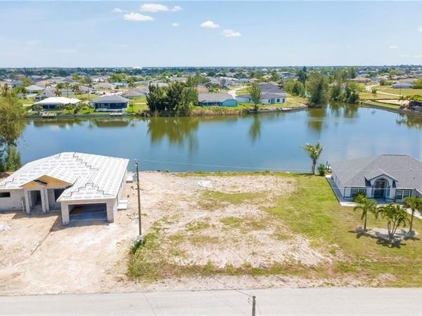 1227 NW 20TH PLACE , CAPE CORAL, FL 33993