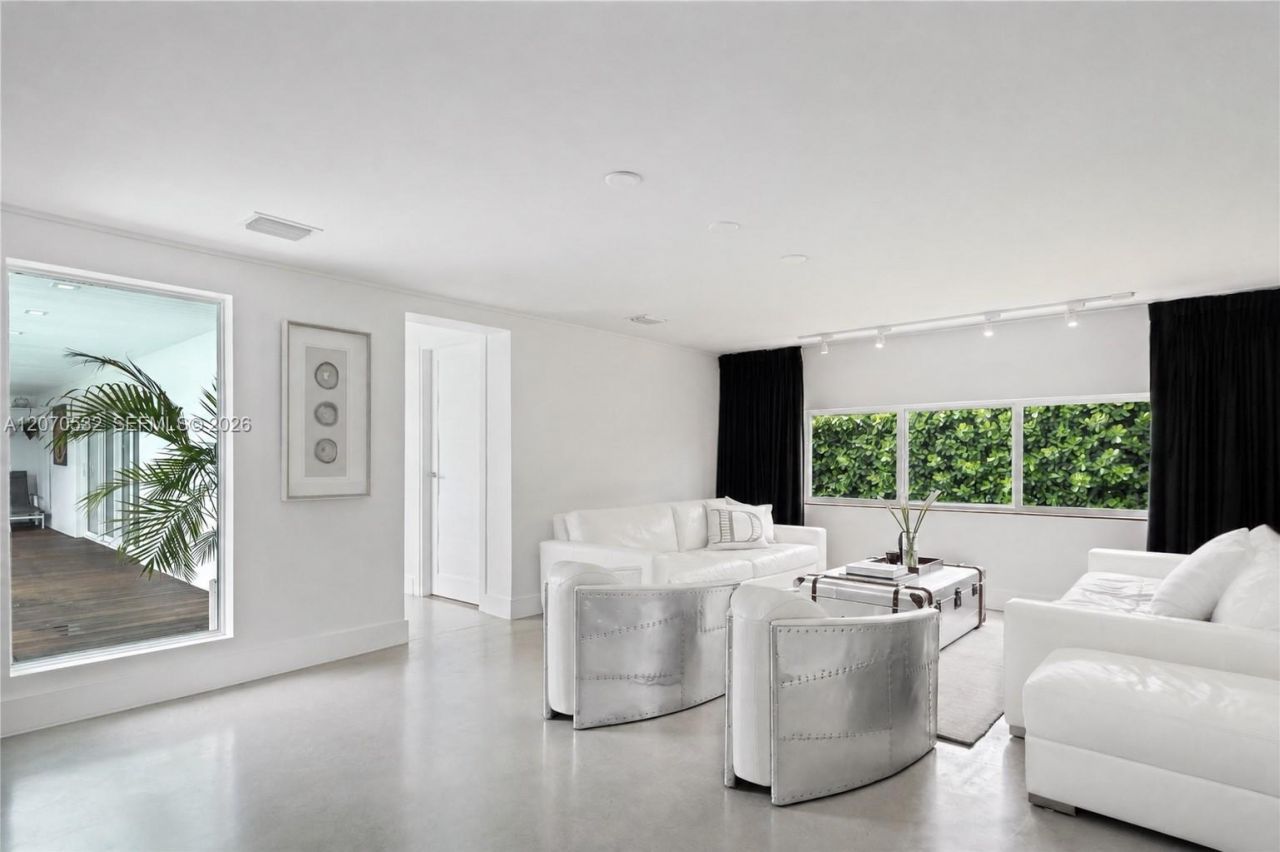 4001 Monserrate St , Coral Gables, FL 33146 Photo
