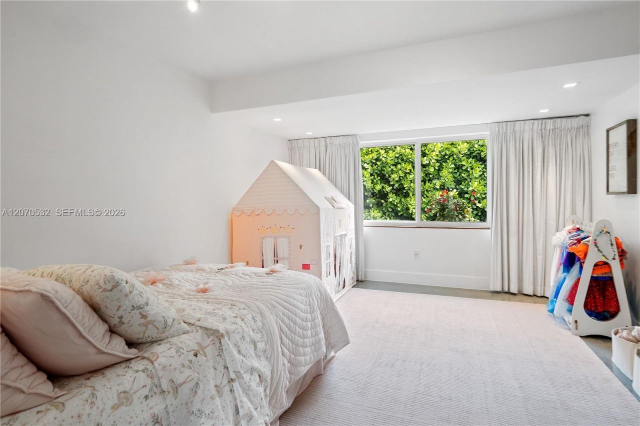 4001 Monserrate St , Coral Gables, FL 33146 Photo