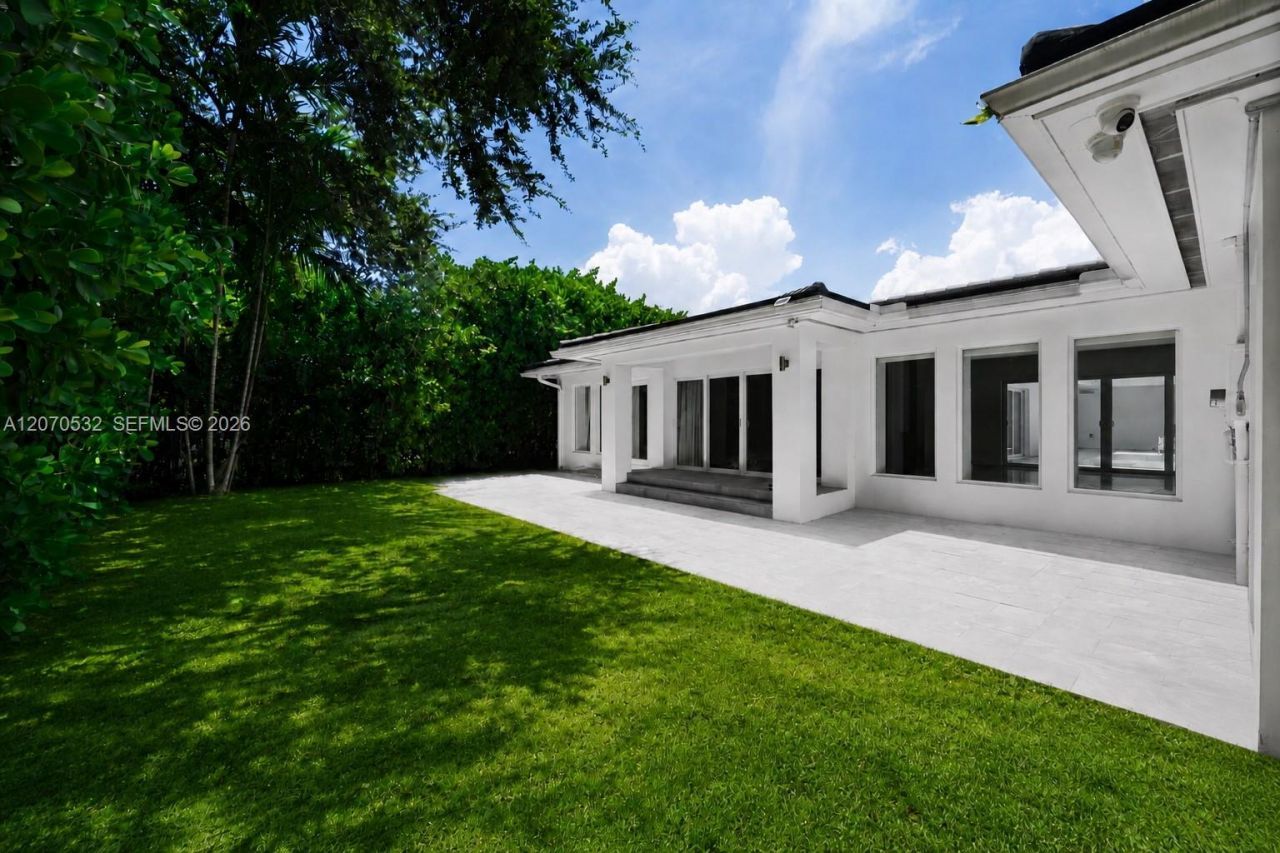 4001 Monserrate St , Coral Gables, FL 33146 Photo