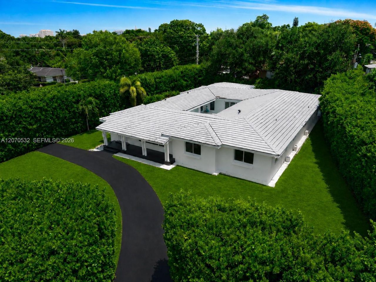 4001 Monserrate St , Coral Gables, FL 33146 Photo