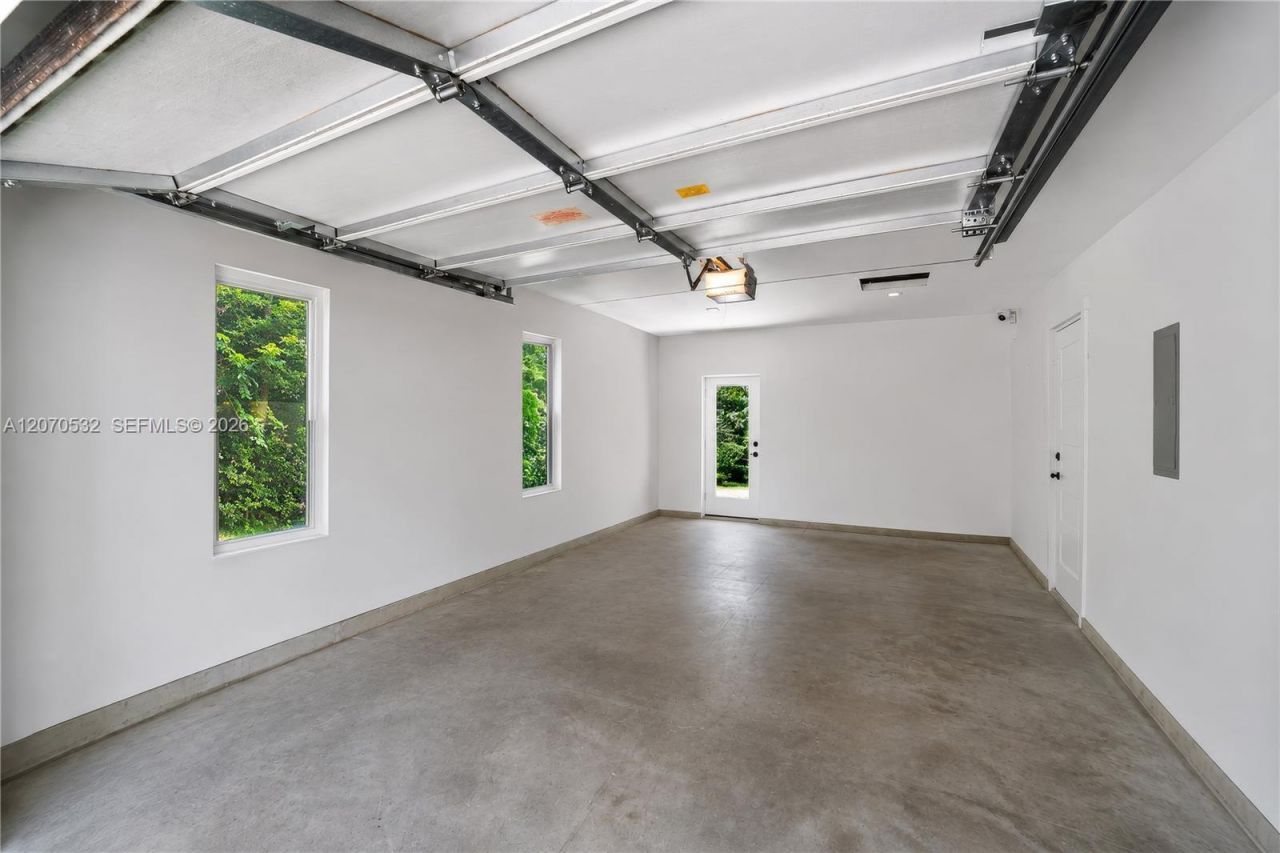 4001 Monserrate St , Coral Gables, FL 33146 Photo