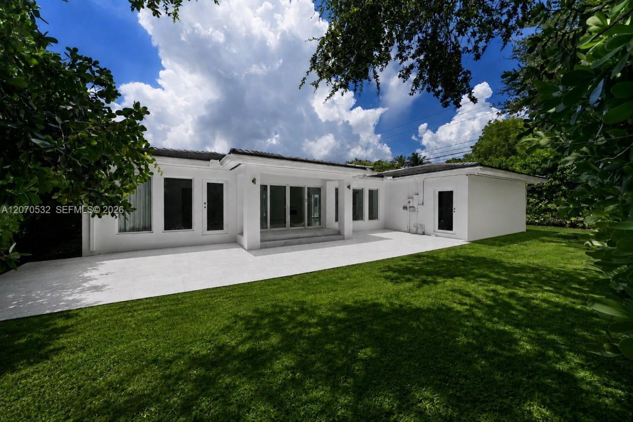 4001 Monserrate St, Coral Gables, FL 33146 Photo
