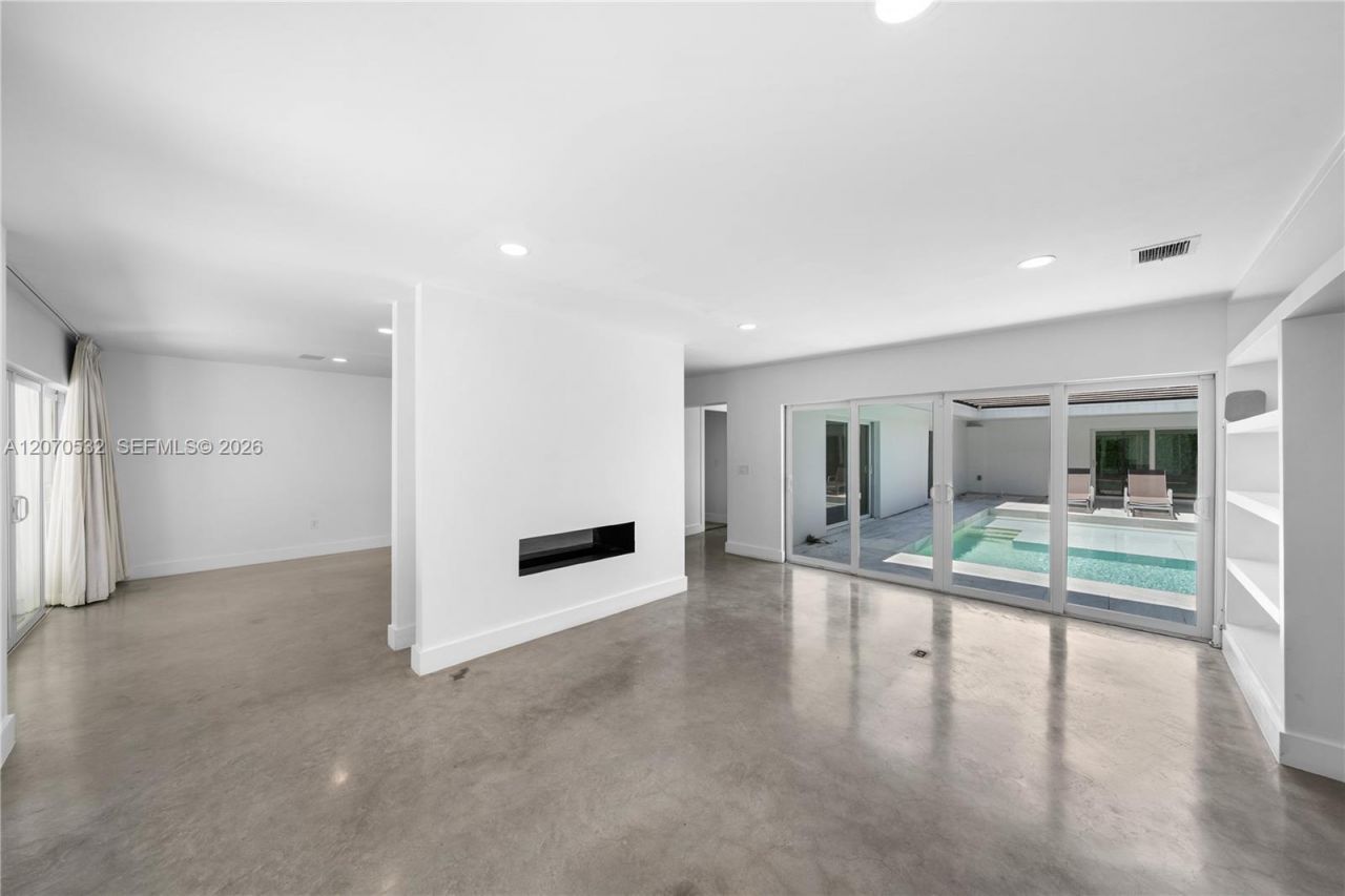 4001 Monserrate St , Coral Gables, FL 33146 Photo