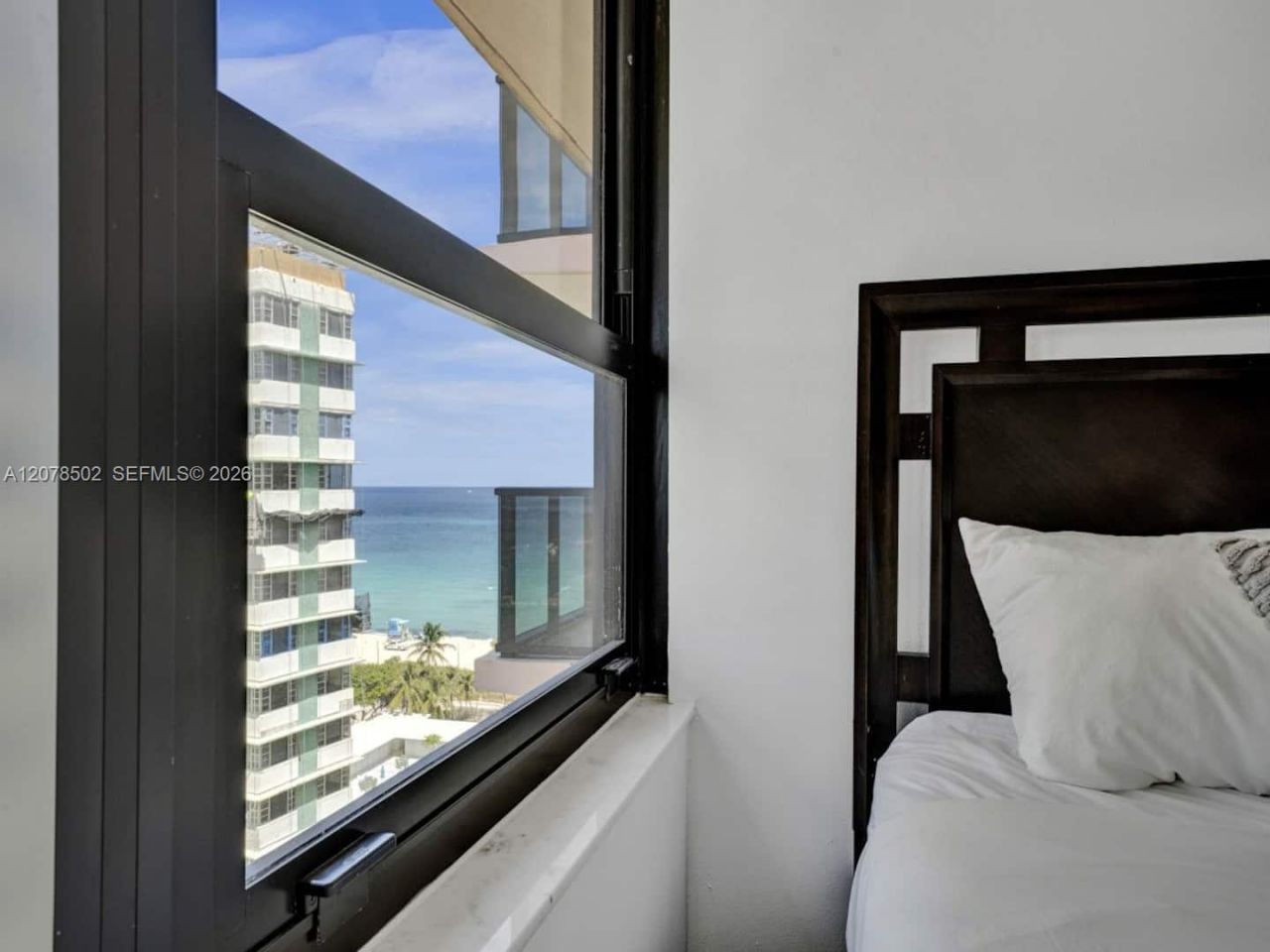 5225 Collins Ave, Unit 1516, Miami Beach, FL 33140 Photo