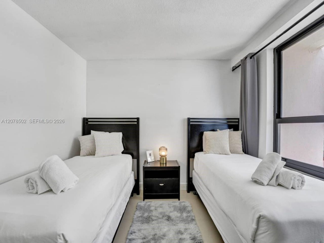5225 Collins Ave, Unit 1516, Miami Beach, FL 33140 Photo