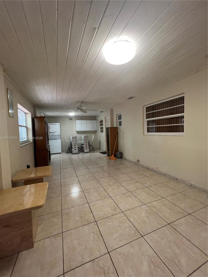 5490 W 2nd Ave , Hialeah, FL 33012 Photo