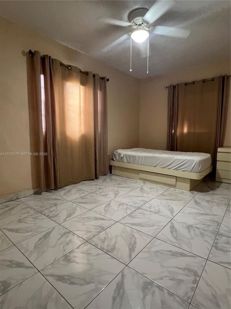 5490 W 2nd Ave , Hialeah, FL 33012 Photo