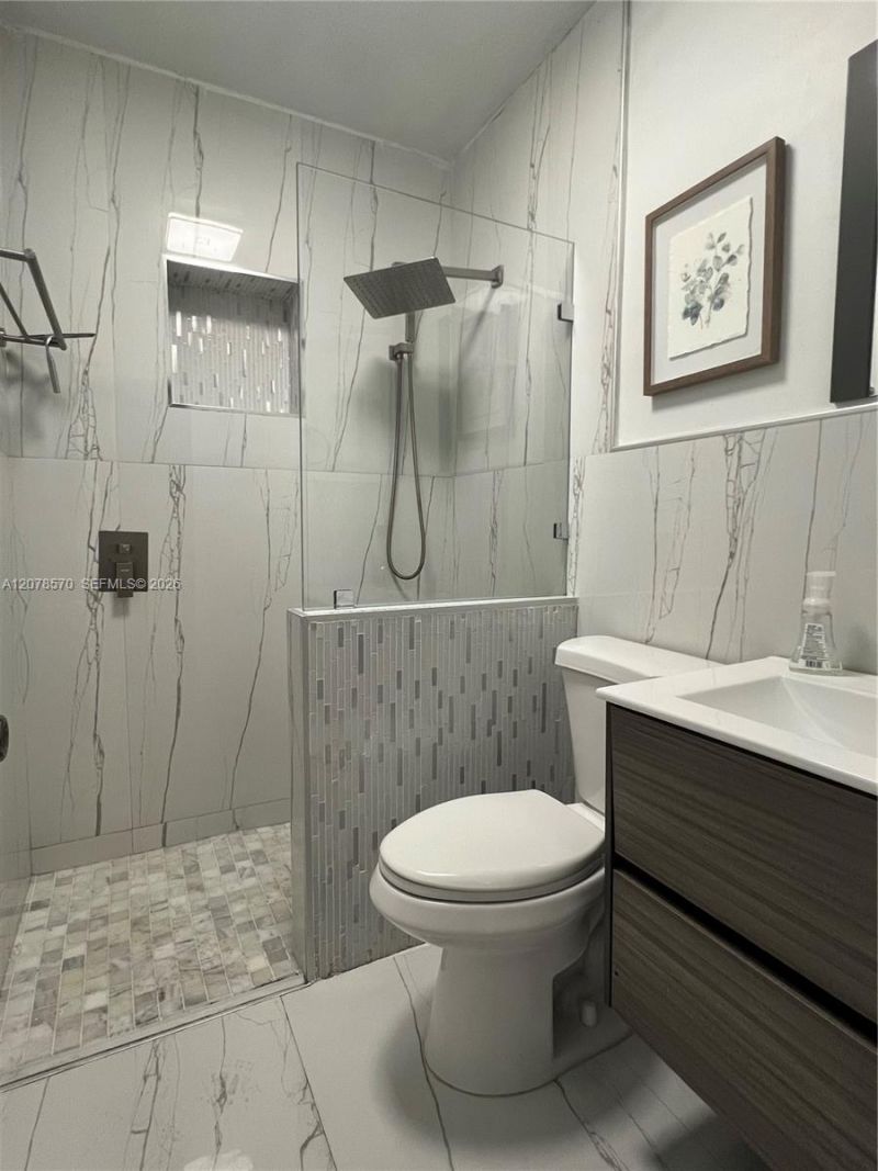 5490 W 2nd Ave , Hialeah, FL 33012 Photo