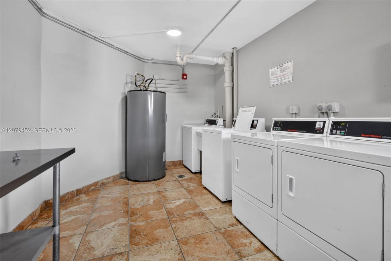 1770 NE 191st St , Unit 401-1, Miami, FL 33179 Photo