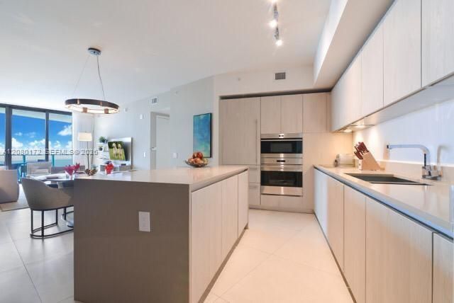 4111 S Ocean Dr, Unit 2010, Hollywood, FL 33019 Photo