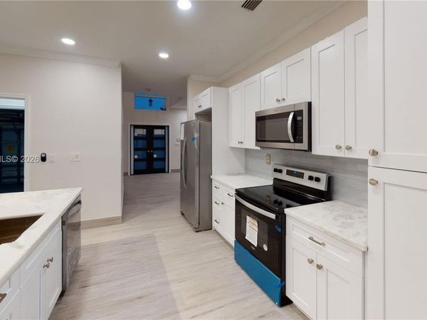 16785 NW 12th Ct , Unit 16785, Pembroke Pines, FL 33028