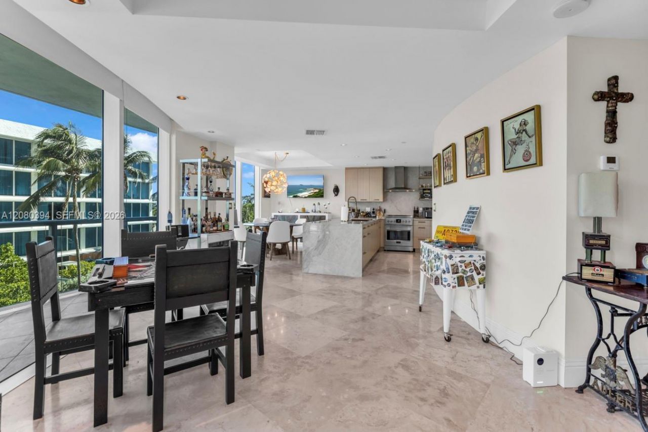 1200 Holiday Dr, Unit 208, Fort Lauderdale, FL 33316 Photo