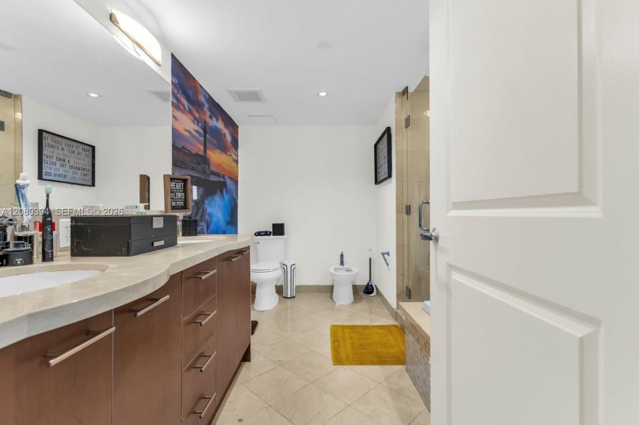 1200 Holiday Dr, Unit 208, Fort Lauderdale, FL 33316 Photo