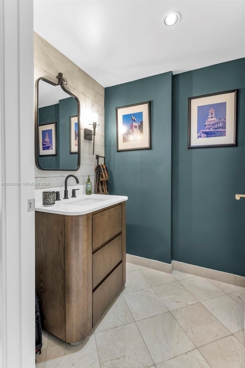 1200 Holiday Dr, Unit 208, Fort Lauderdale, FL 33316 Photo