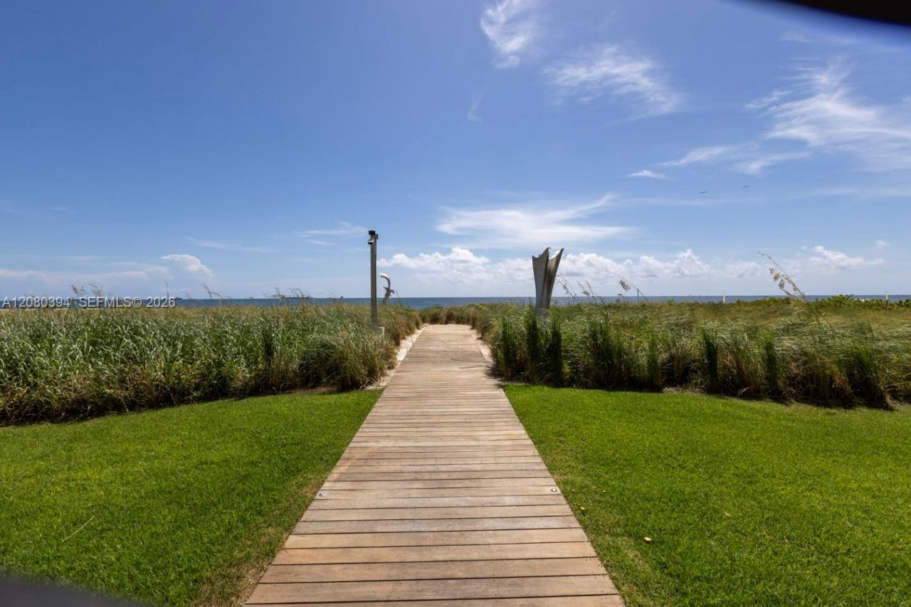 1200 Holiday Dr, Unit 208, Fort Lauderdale, FL 33316 Photo