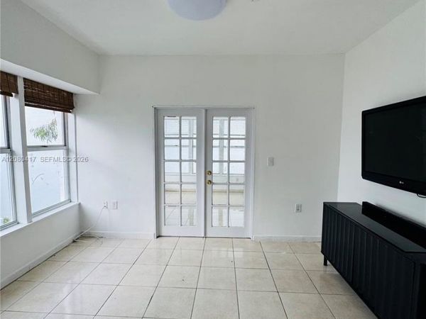 227 1st St, Unit 8, Miami Beach, FL 33139