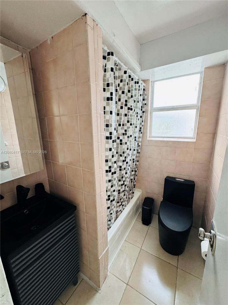 227 1st St, Unit 8, Miami Beach, FL 33139 Photo