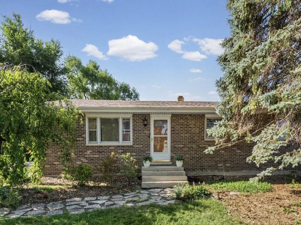 645 Flagstaff Lane , Hoffman Estates, IL 60169