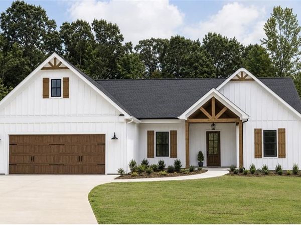 680 Presley Farm Parkway , Rockmart, GA 30153