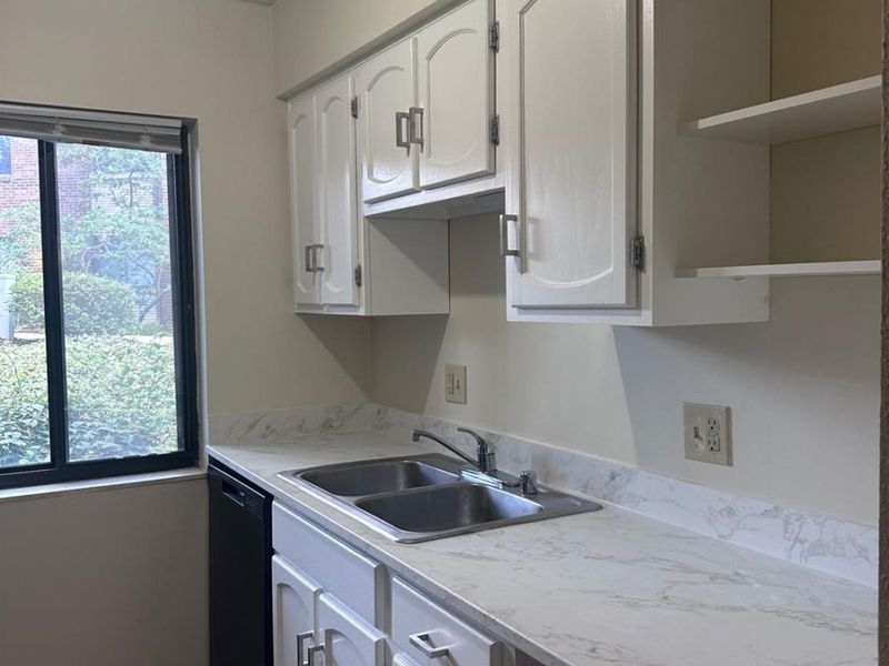 452 Grand Avenue, Unit 3, Cincinnati, OH 45205 Photo 6