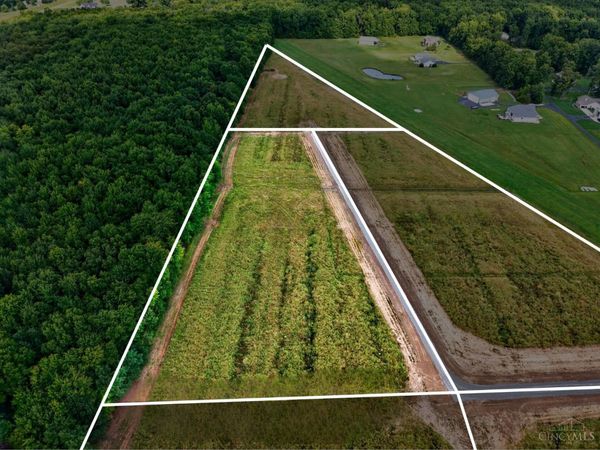 C Landing Lane, Goshen Twp, OH 45122
