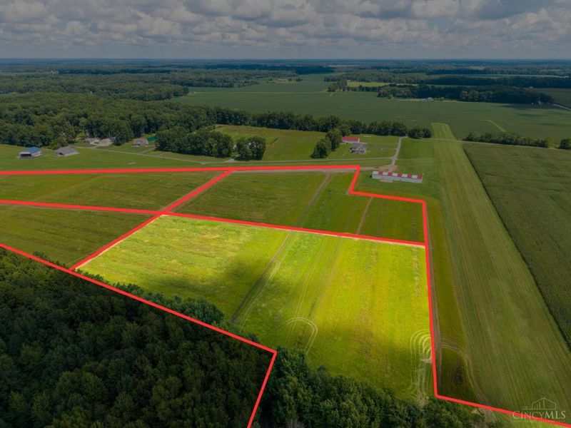 A Landing Lane, Goshen Township, OH 45122 Photo 2