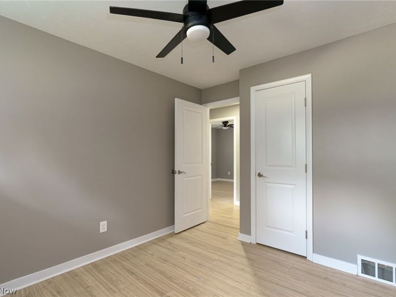 6150 Vernondale Drive, Parma Heights, OH 44130 Photo 10