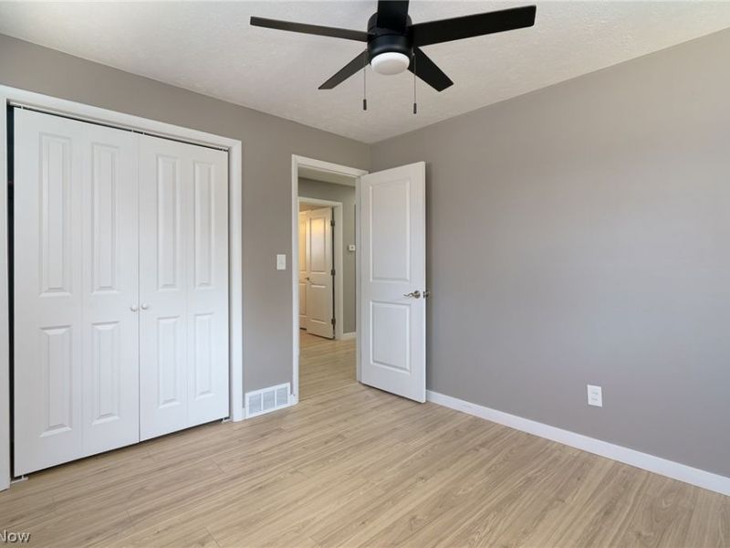 6150 Vernondale Drive, Parma Heights, OH 44130 Photo 12