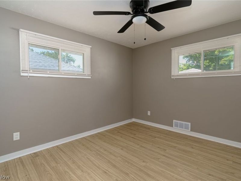 6150 Vernondale Drive, Parma Heights, OH 44130 Photo 13
