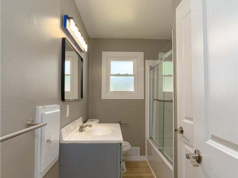 6150 Vernondale Drive, Parma Heights, OH 44130 Photo 7