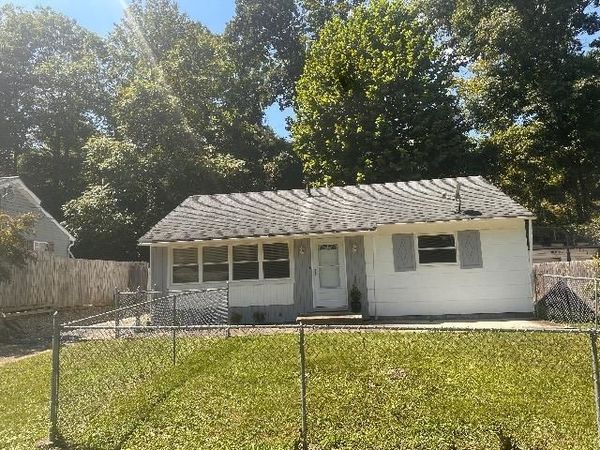 2827 Saltwell Road, Huntington, WV 25705