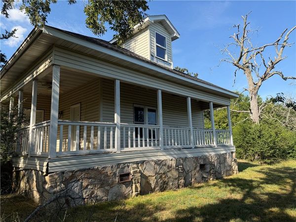 15 First Street , Norfork, AR 72658