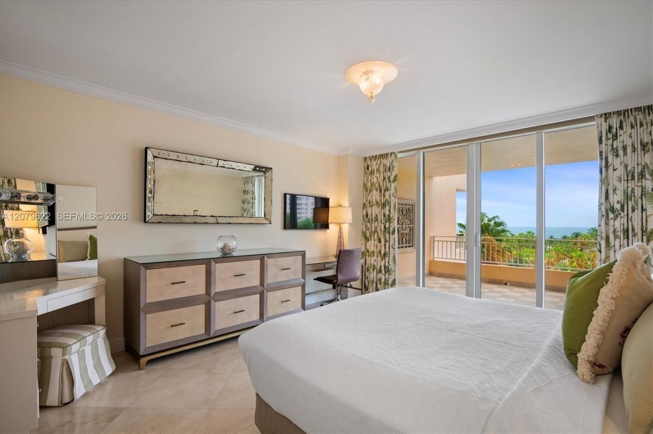 791 Crandon Blvd , Unit 704, Key Biscayne, FL 33149 Photo