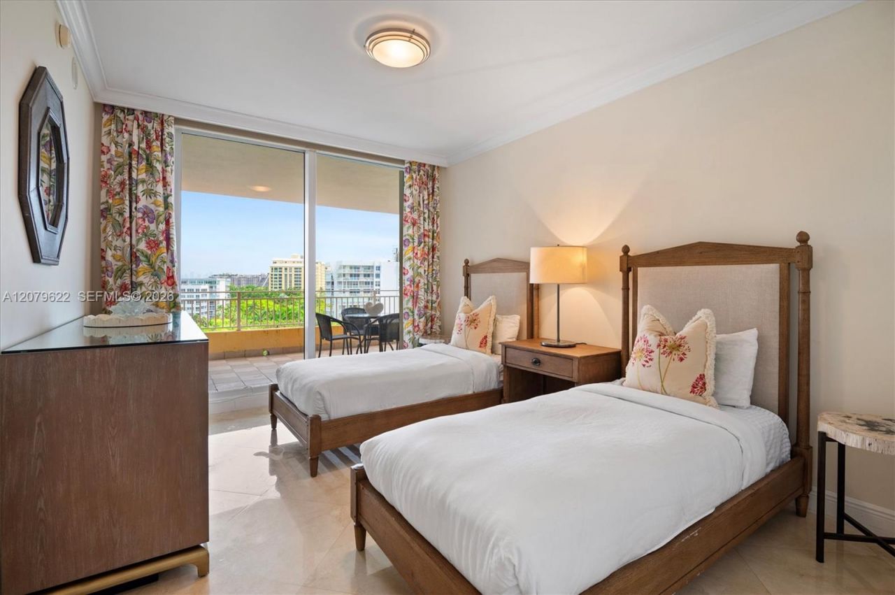 791 Crandon Blvd , Unit 704, Key Biscayne, FL 33149 Photo