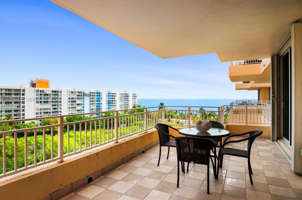 791 Crandon Blvd , Unit 704, Key Biscayne, FL 33149 Photo