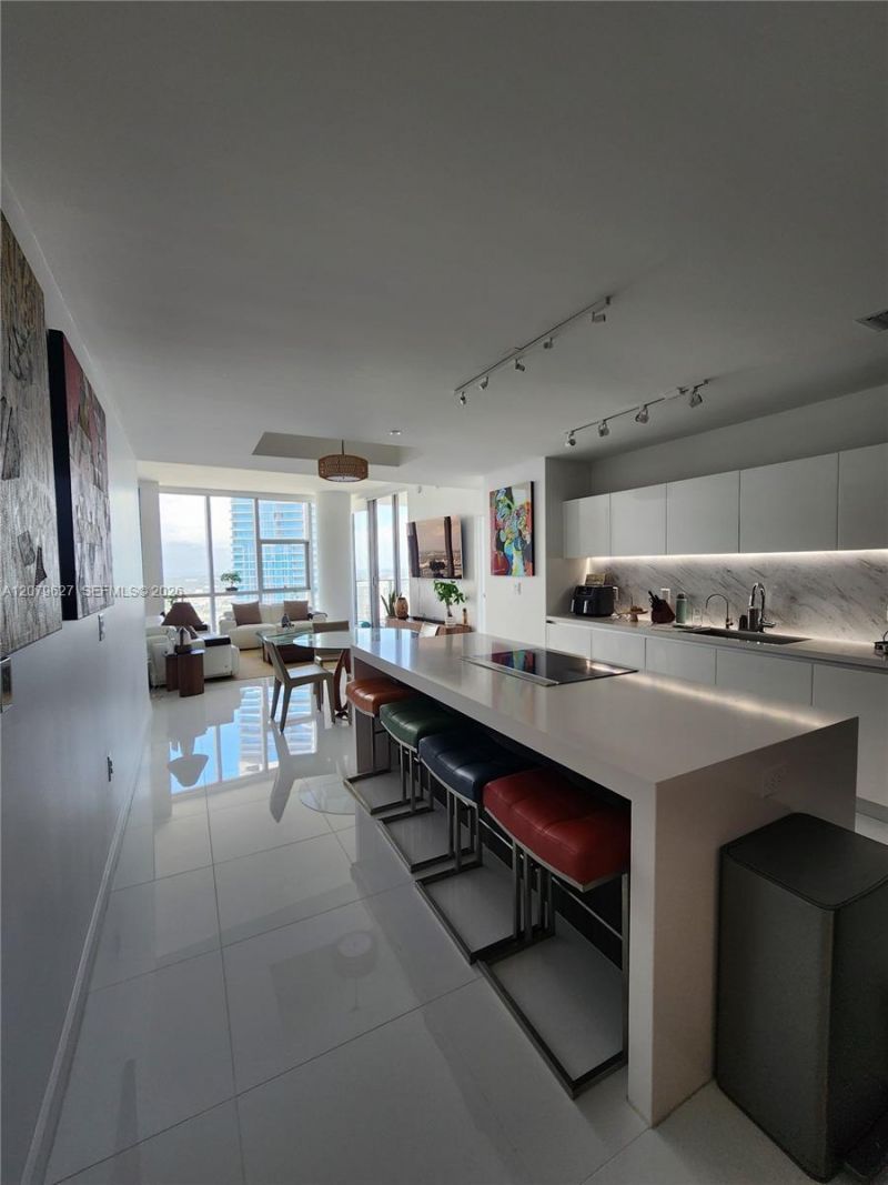 851 NE 1st Ave , Unit 3801, Miami, FL 33132 Photo