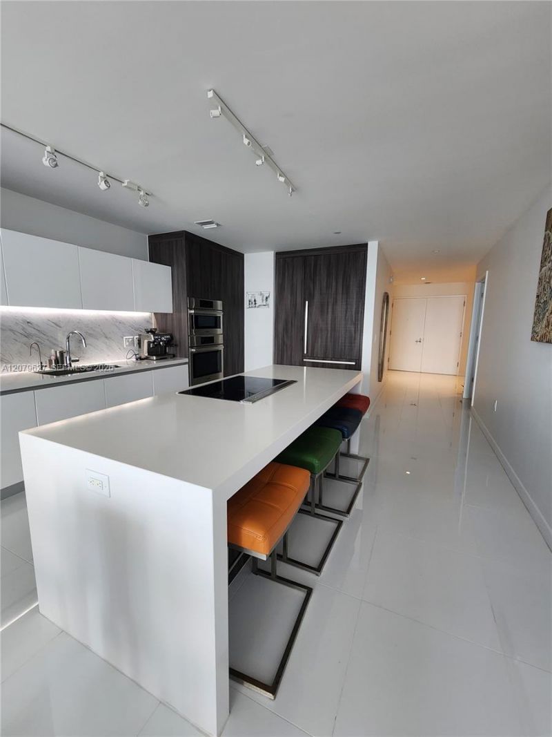 851 NE 1st Ave , Unit 3801, Miami, FL 33132 Photo