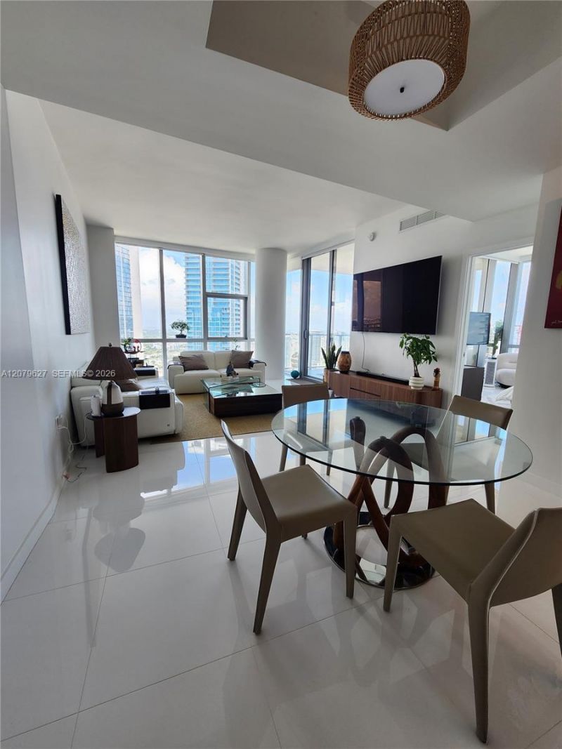 851 NE 1st Ave , Unit 3801, Miami, FL 33132 Photo