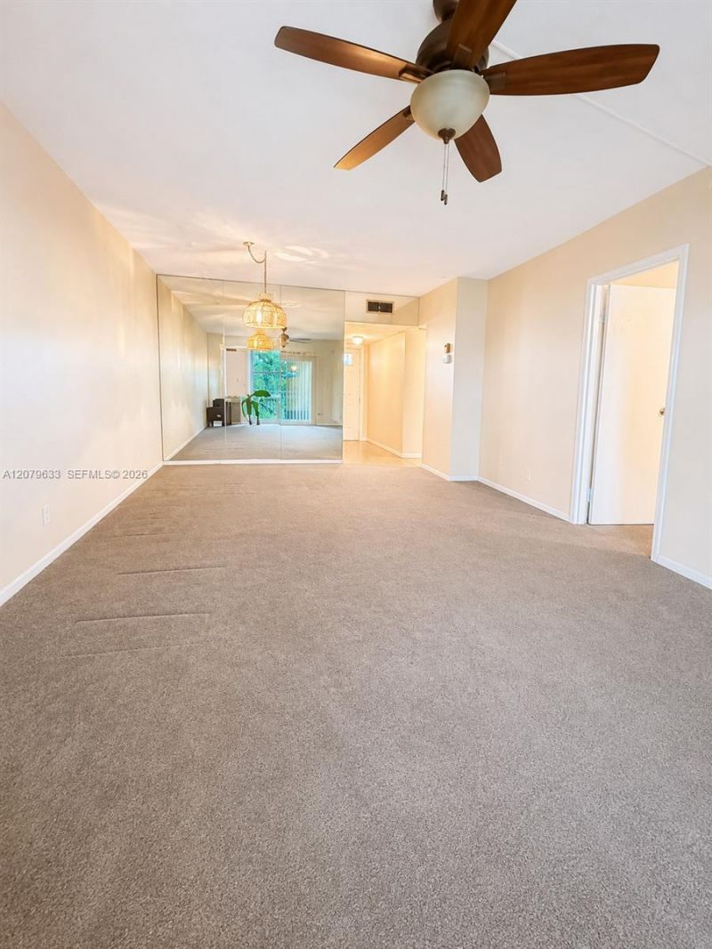 1035 Country Club Dr , Unit 408, Margate, FL 33063 Photo
