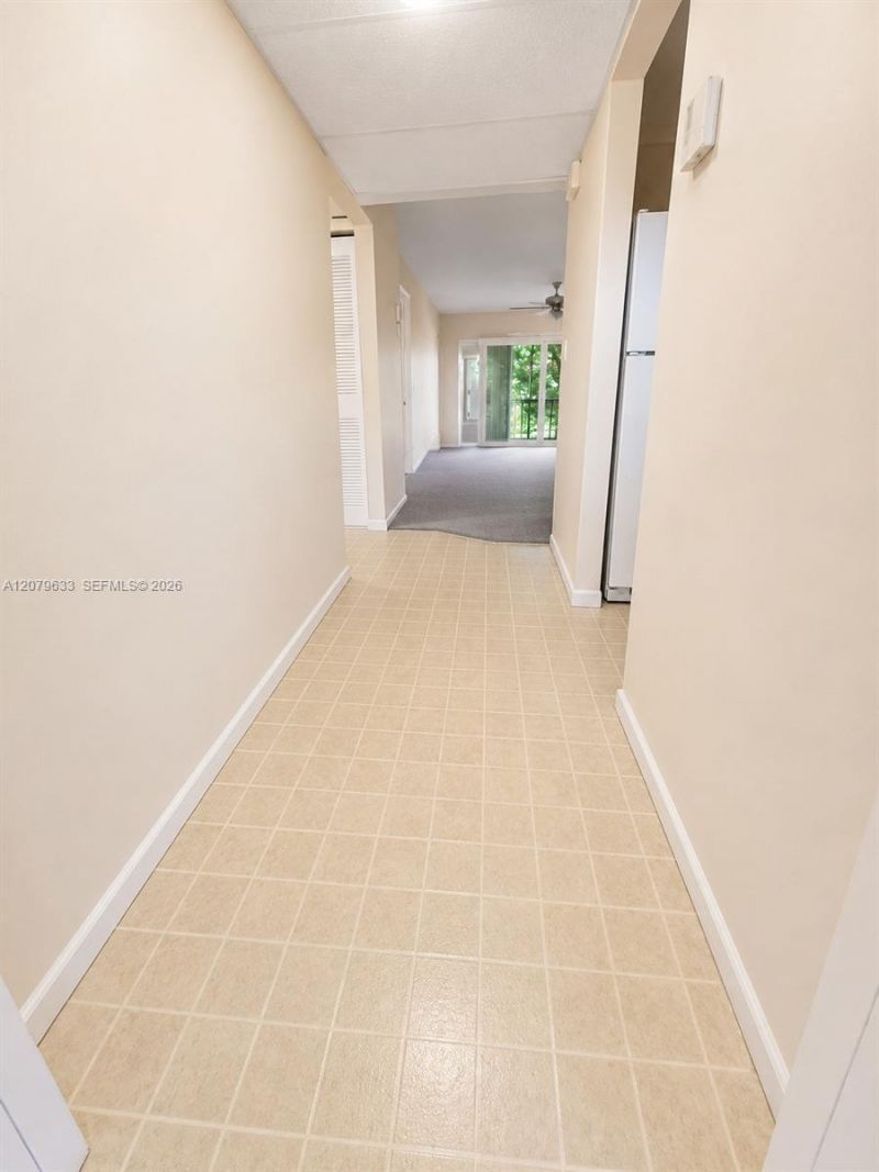 1035 Country Club Dr , Unit 408, Margate, FL 33063 Photo