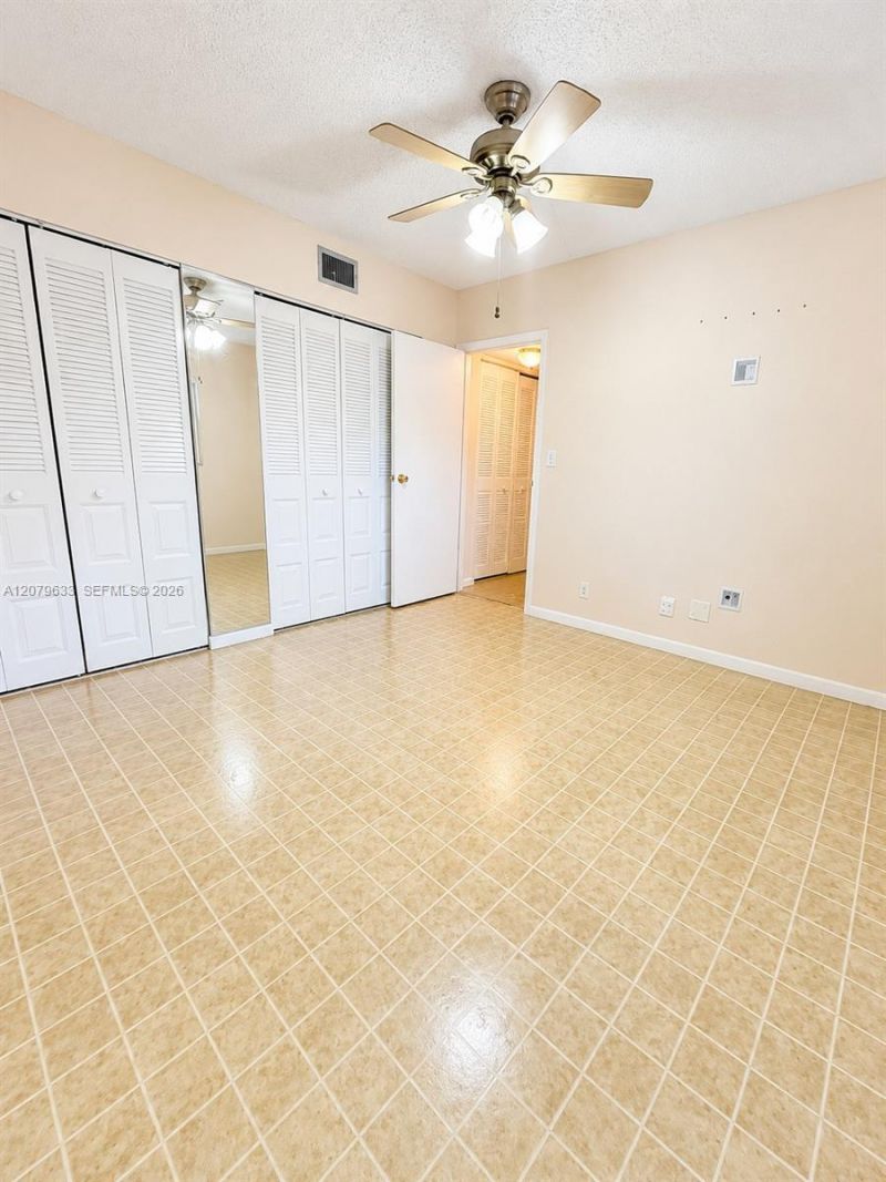 1035 Country Club Dr , Unit 408, Margate, FL 33063 Photo