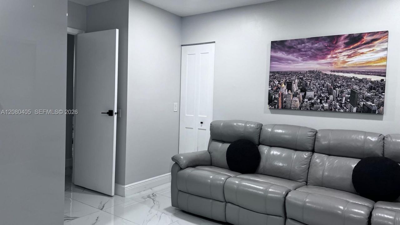 1531 NW 98th Ave , Pembroke Pines, FL 33024 Photo